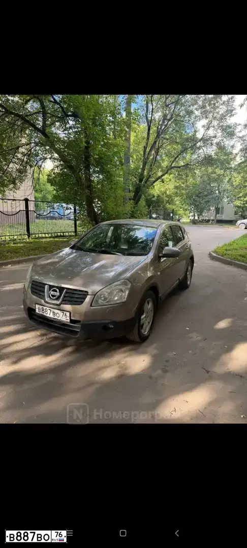 Фото автомобиля NISSAN QASHQAI, 2007 — госномер В887ВО76. Цвет: КОРИЧНЕВЫЙ