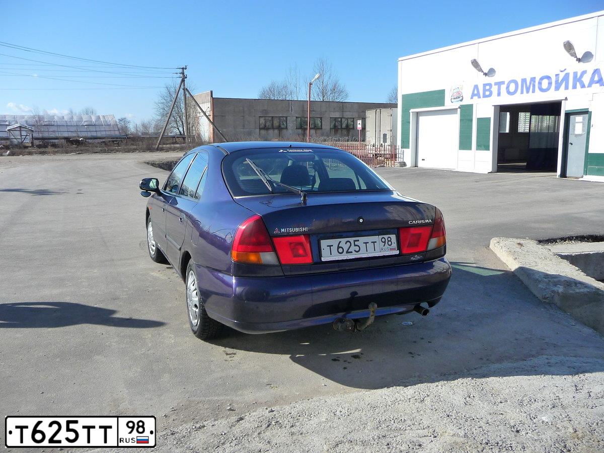 Фото автомобиля VOLVO C30, 2008 — госномер Т625ТТ98. Цвет: БЕЛО-СЕРЫЙ