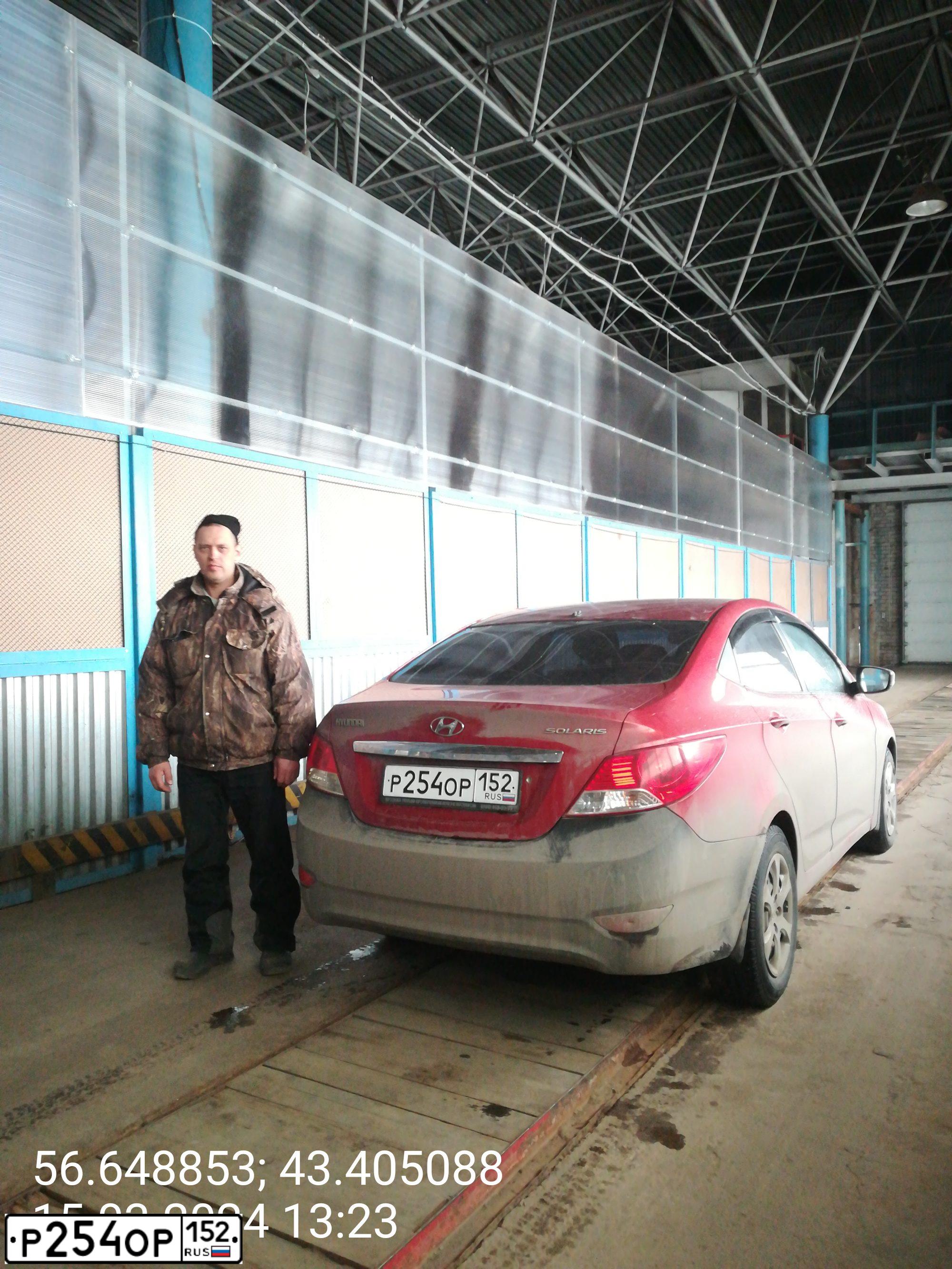 Фото автомобиля KIA RIO, 2011 — госномер Н222ОВ152. Цвет: ЧЕРНЫЙ