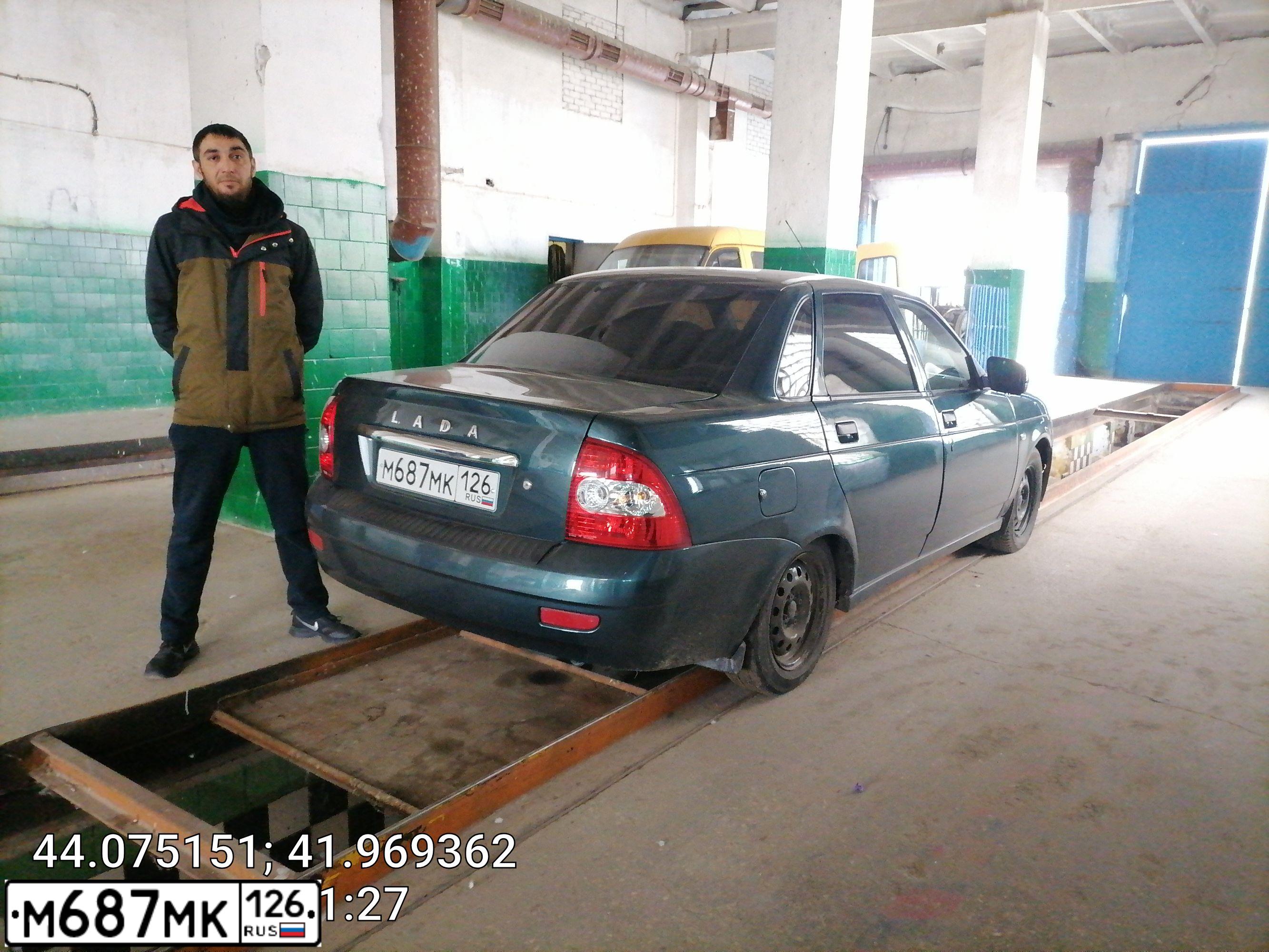 Фото автомобиля LADA PRIORA, 2007 — госномер В865ОХ09. Цвет: Темно-зеленый