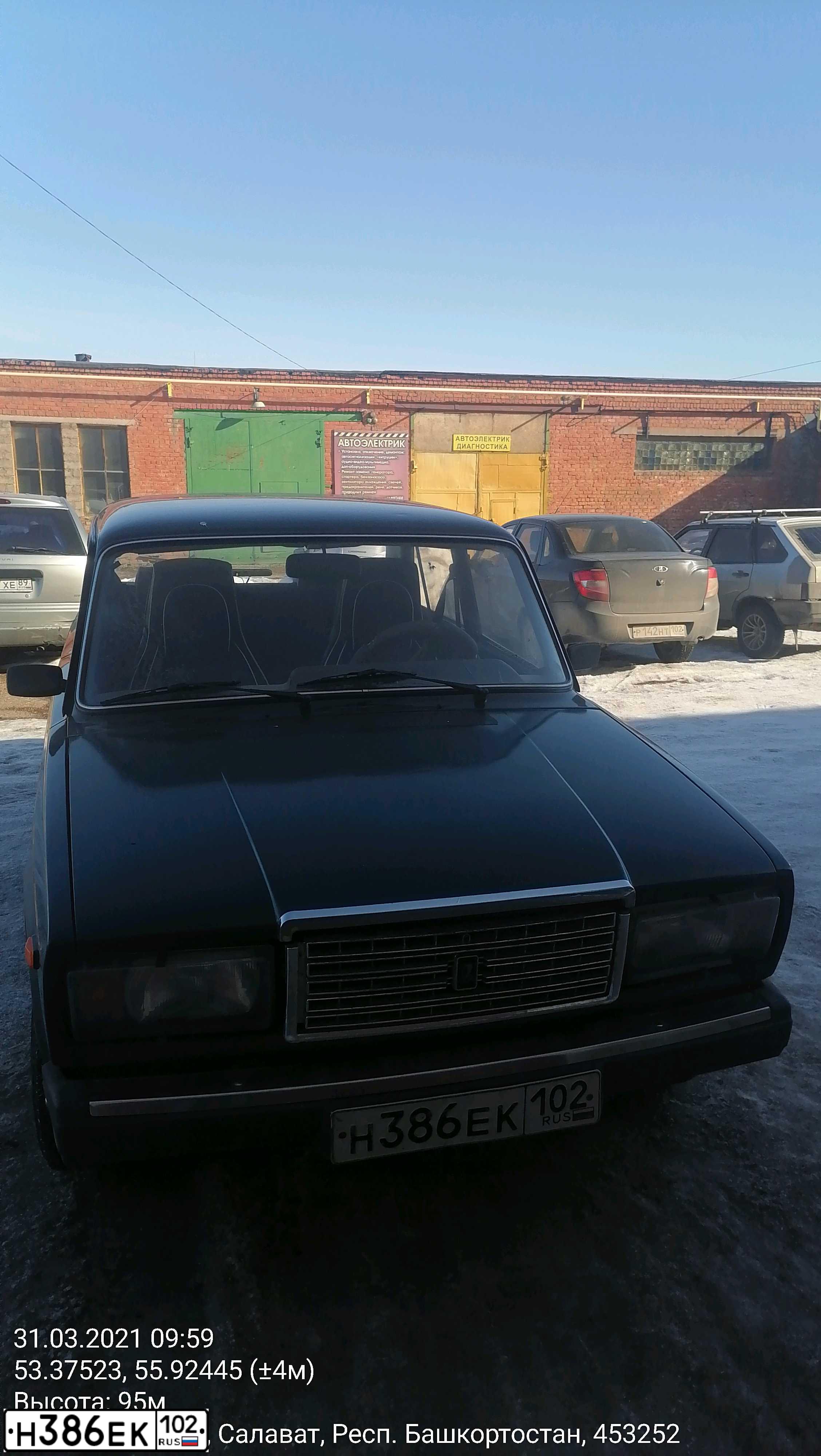 Фото автомобиля LADA 2107, 2007 — госномер Н386ЕК102. Цвет: Темно-зеленый