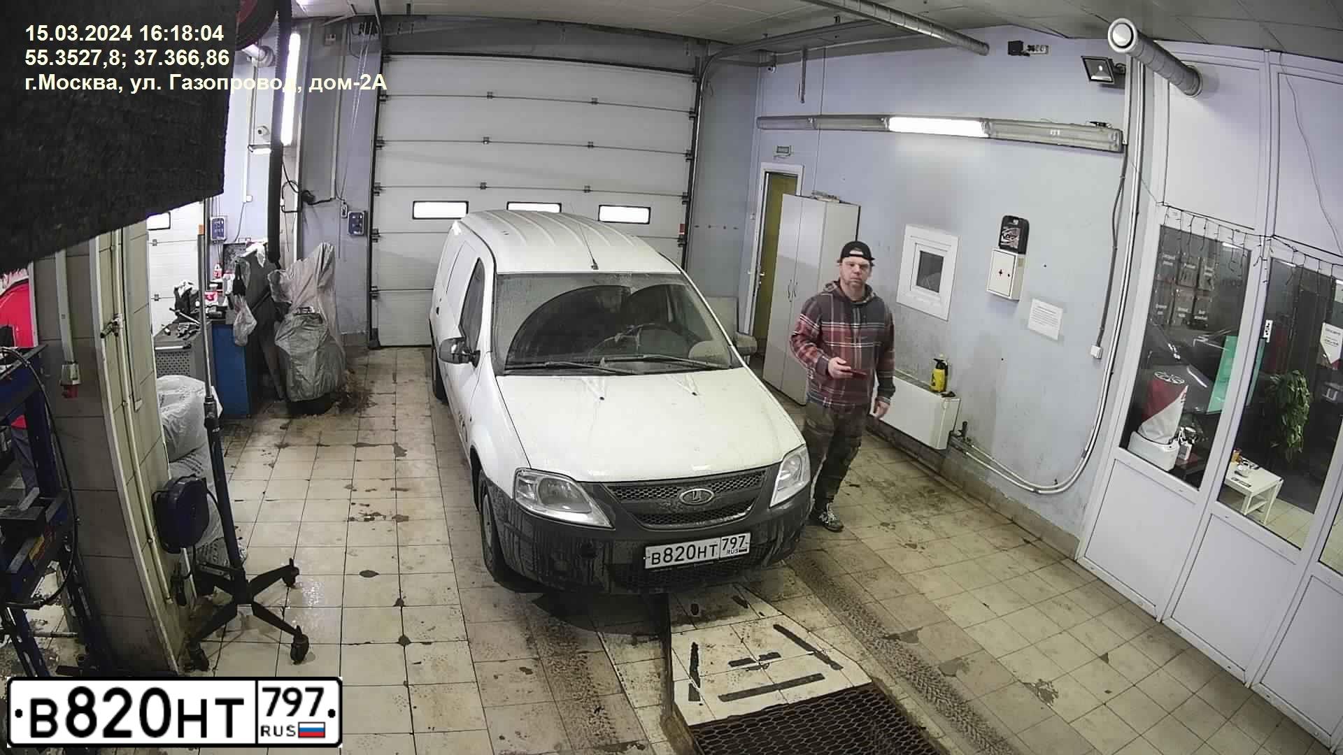 Фото автомобиля LADA LARGUS FURGON, 2017 — госномер В820НТ797. Цвет: Белый