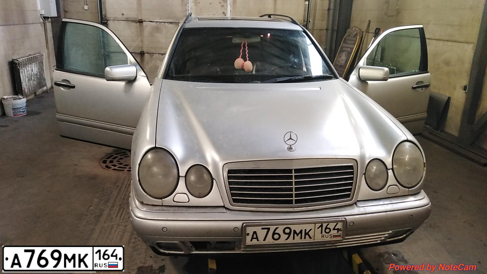 Фото автомобиля MERCEDES-BENZ E-CLASS, 1998 — госномер Т214КЕ797. Цвет: БЕЛЫЙ(СЕРЕБРИСТЫЙ