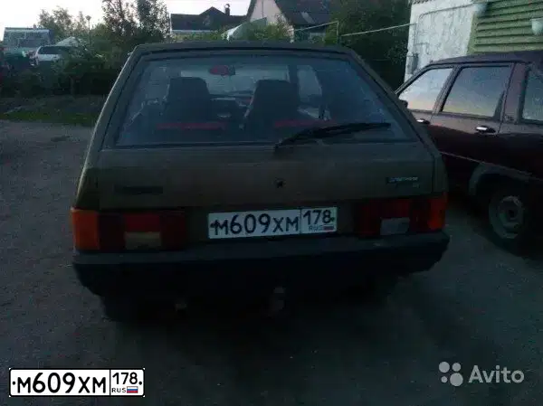 Фото автомобиля LADA 2108 SAMARA, 1999 — госномер М609ХМ178. Цвет: СЕРЕБРИСТО-ЗЕЛЕНЫЙ