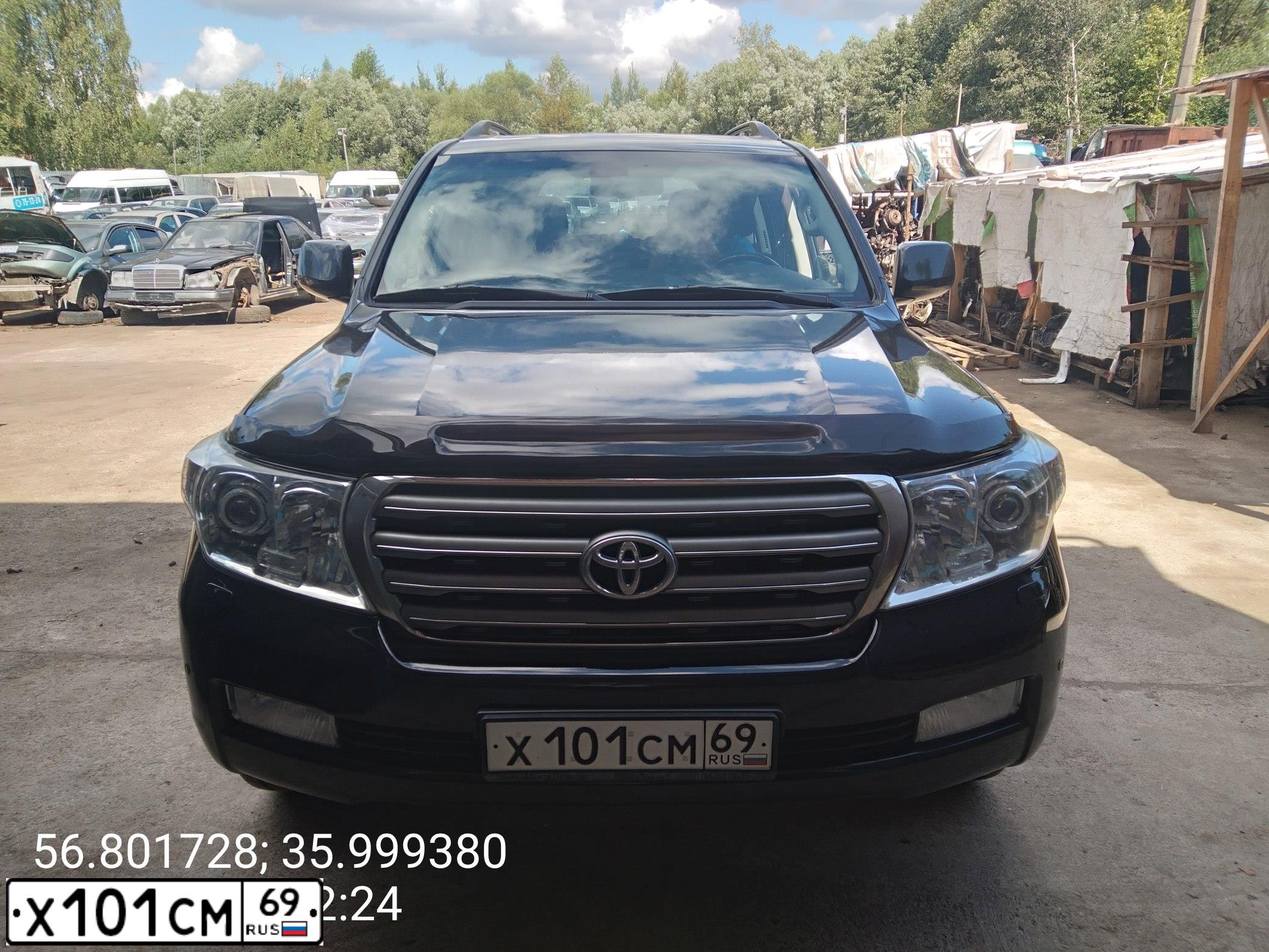 Фото автомобиля TOYOTA LANDCRUISER 200, 2010 — госномер Х101СМ69. Цвет: ЧЕРНЫЙ