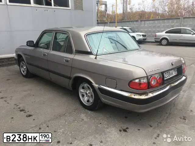Фото автомобиля GAZ 3110 WOLGA, 2007 — госномер Р963СН152. Цвет: ЗОЛОТИСТЫЙ МЕТАЛЛИК