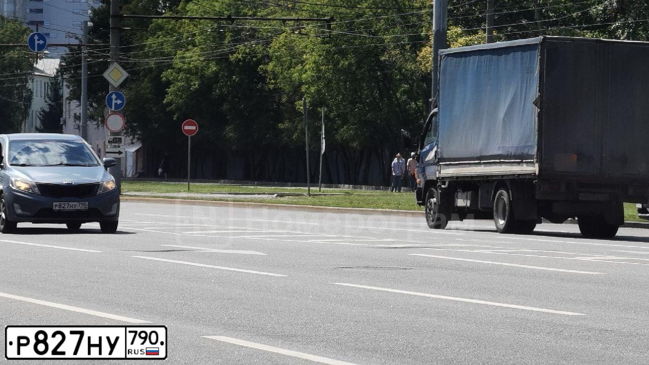 Фото автомобиля KIA RIO, 2014 — госномер С152КТ750. Цвет: голубой
