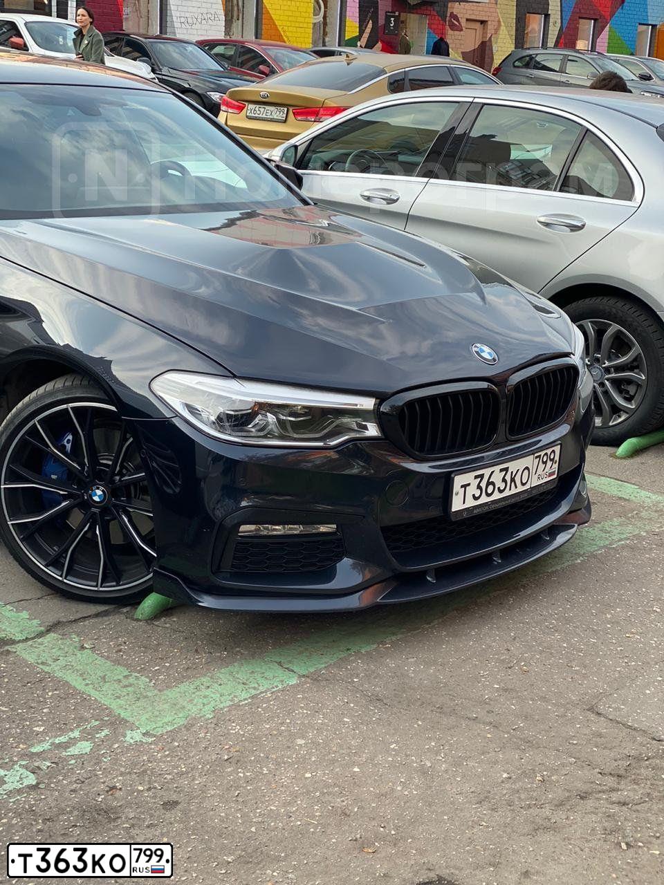 Фото автомобиля BMW SERIE 5, 2018 — госномер Т363КО799. Цвет: ЧЕРНЫЙ