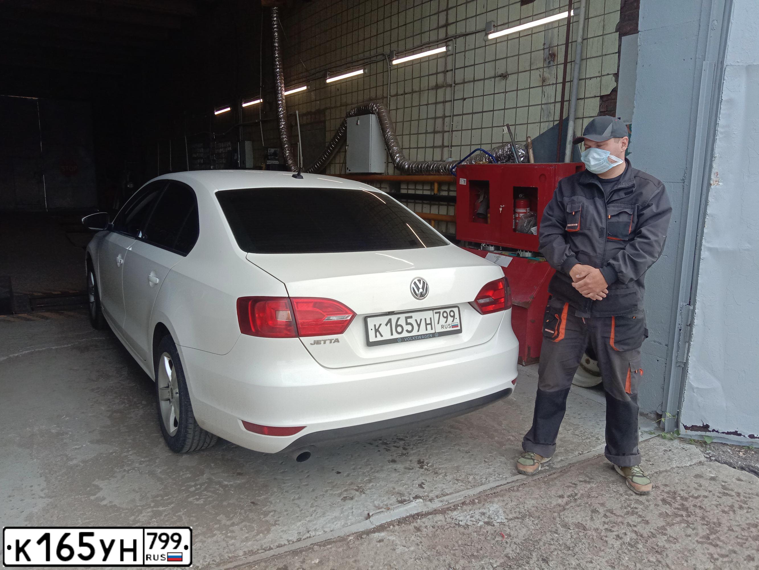Фото автомобиля VOLKSWAGEN JETTA, 2013 — госномер Т106КО977