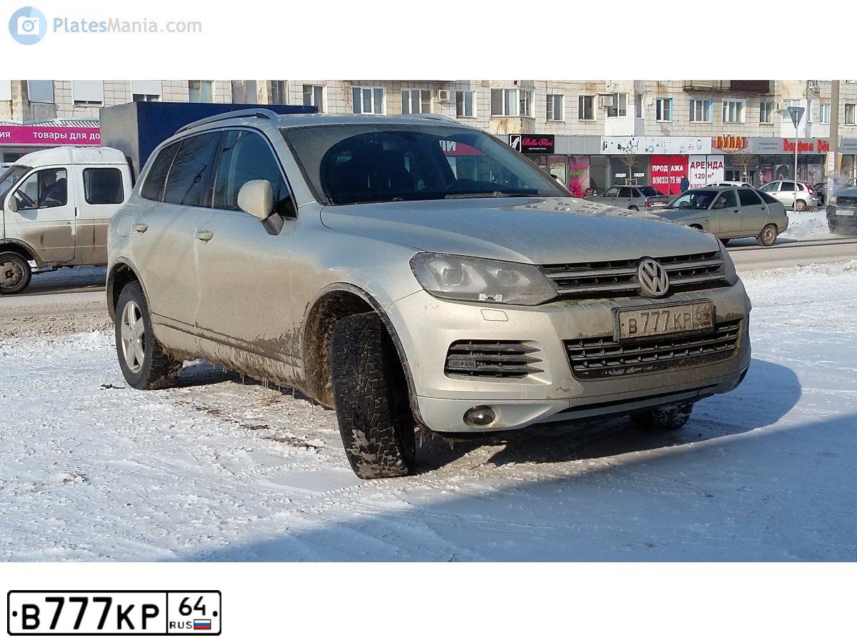 Фото автомобиля FORD FOCUS, 2001 — госномер Р445РС64. Цвет: серебристый
