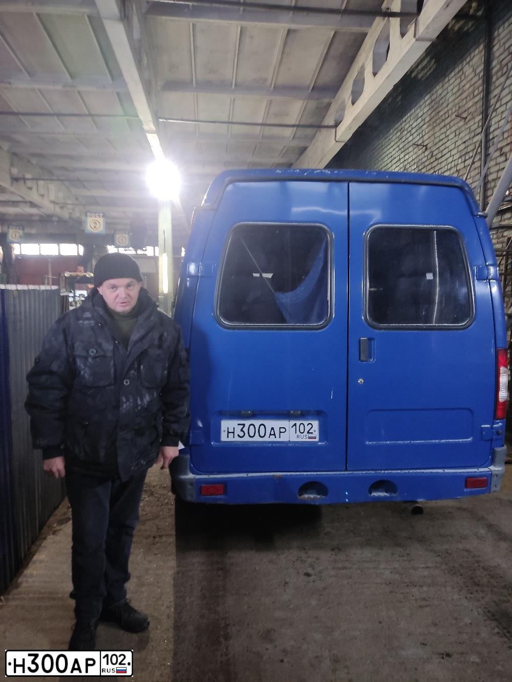 Фото автомобиля GAZ 3221 EL, 2011 — госномер Н300АР102. Цвет: ТЕМНО-СИНИЙ
