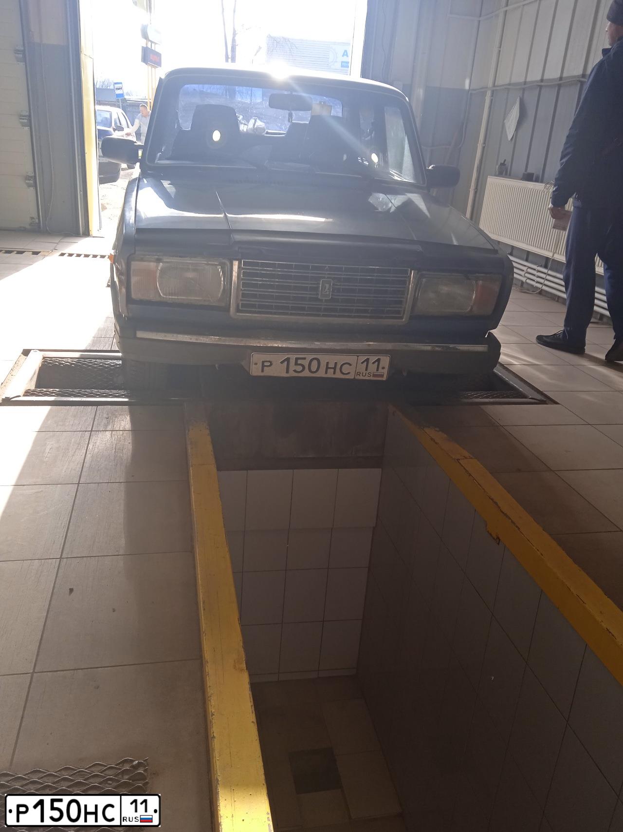 Фото автомобиля LADA 2107 LADA, 2006 — госномер Р150НС11. Цвет: синий