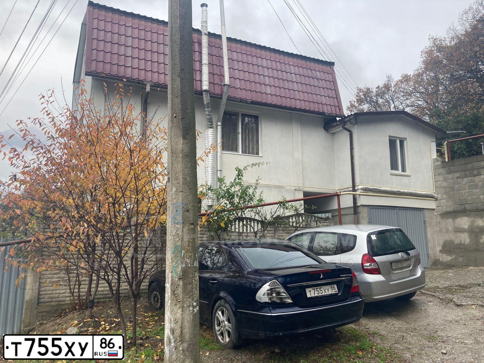 Фото автомобиля MERCEDES E-KLASSE, 2008 — госномер Т755ХУ86. Цвет: СИНИЙ