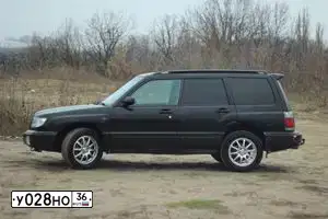 Фото автомобиля SUBARU FORESTER, 1998 — госномер Е863ЕН11