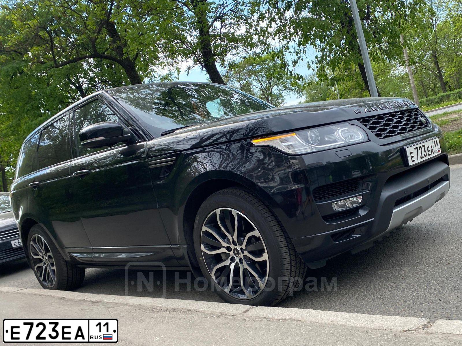 Фото автомобиля LANDROVER RANGE ROVER SPORT, 2013 — госномер Е723ЕА11. Цвет: ЧЕРНЫЙ