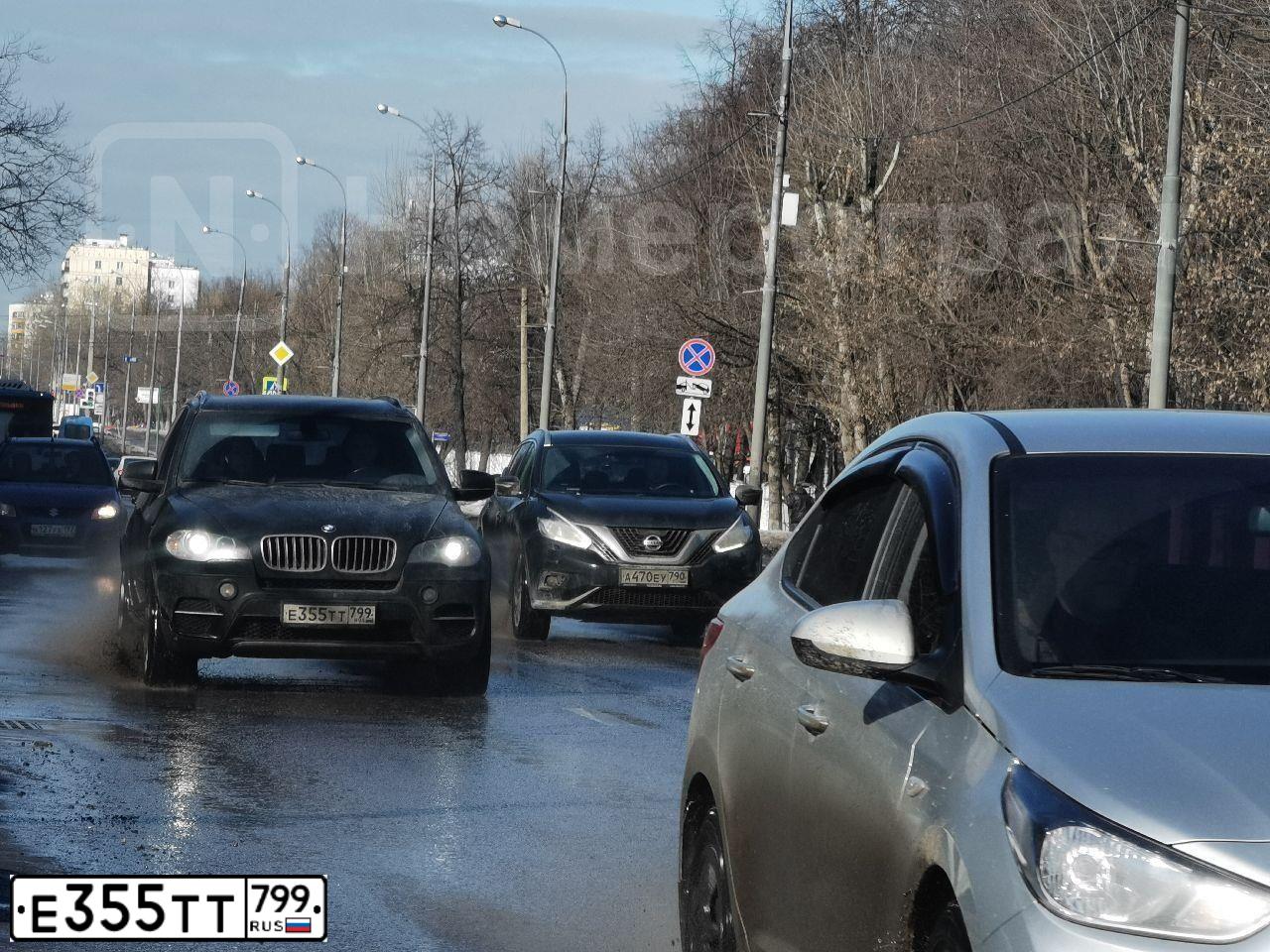 Фото автомобиля BMW X5, 2010 — госномер Р475ВА197. Цвет: ЧЕРНЫЙ