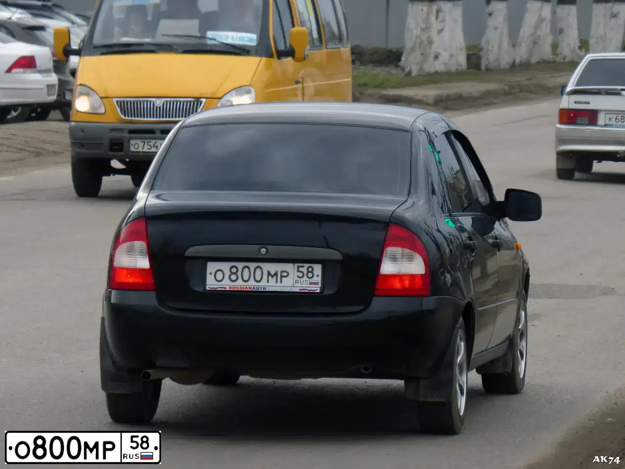 Фото автомобиля MITSUBISHI OUTLANDER, 2004 — госномер О800МР58. Цвет: Серебристый