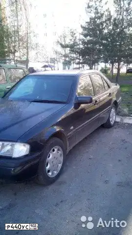 Фото автомобиля MERCEDES C-KLASSE, 1997 — госномер Р440УС102. Цвет: ТЕМНО-СИНИЙ