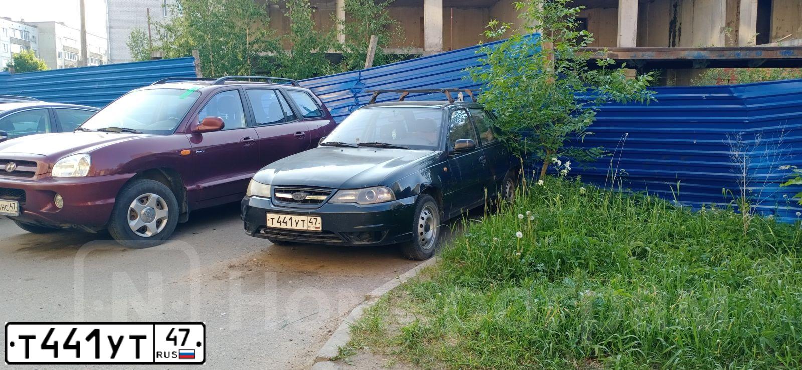 Фото автомобиля DAEWOO NEXIA, 2011 — госномер Т441УТ47. Цвет: ЧЕРНЫЙ