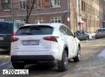 Фото автомобиля LADA 2172 PRIORA, 2011 — госномер С700УС42. Цвет: СЕРО-ЗЕЛЕНЫЙ МЕТАЛЛИК