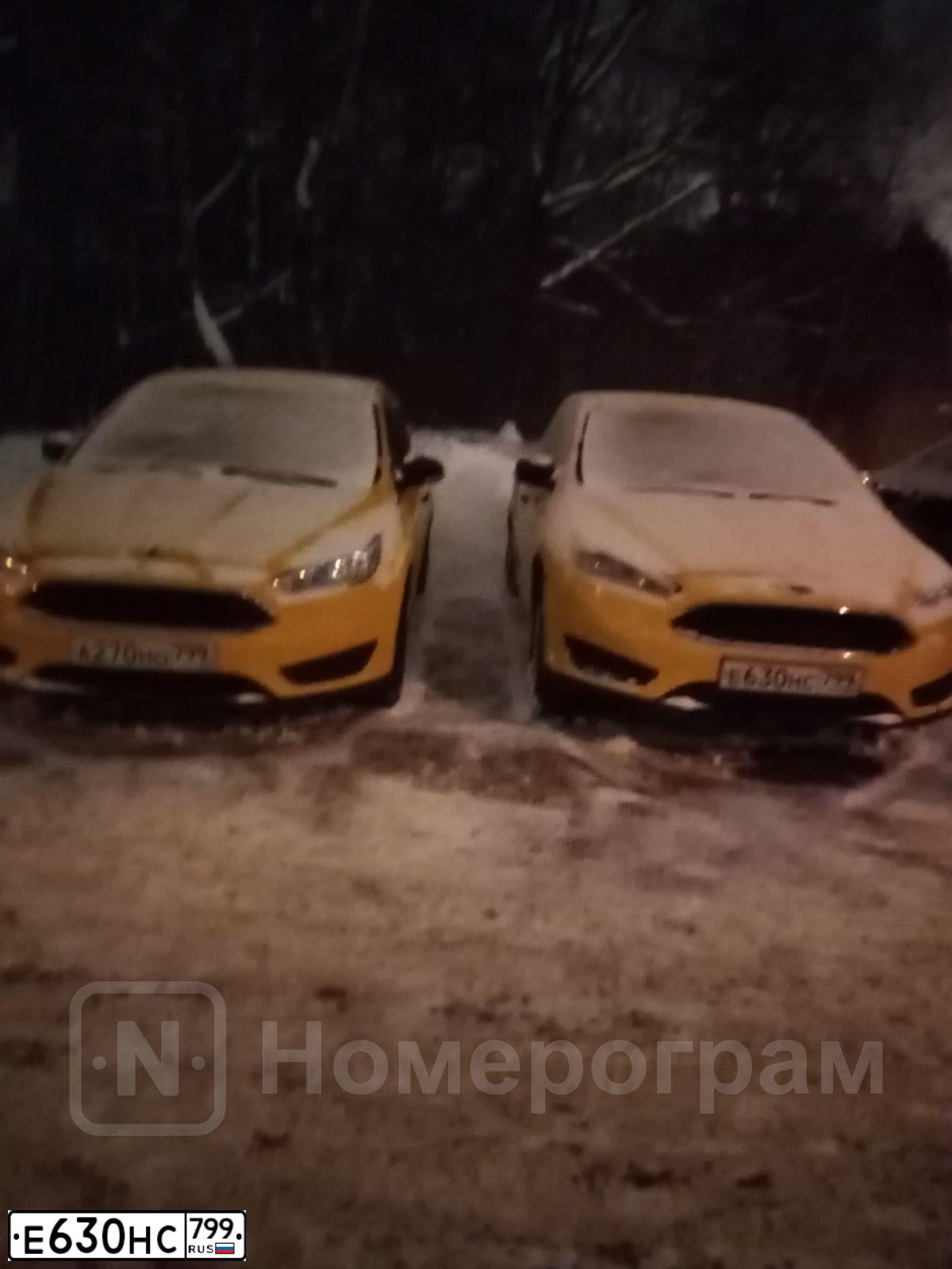 Фото автомобиля FORD FOCUS, 2015 — госномер Р712УР76. Цвет: Белый