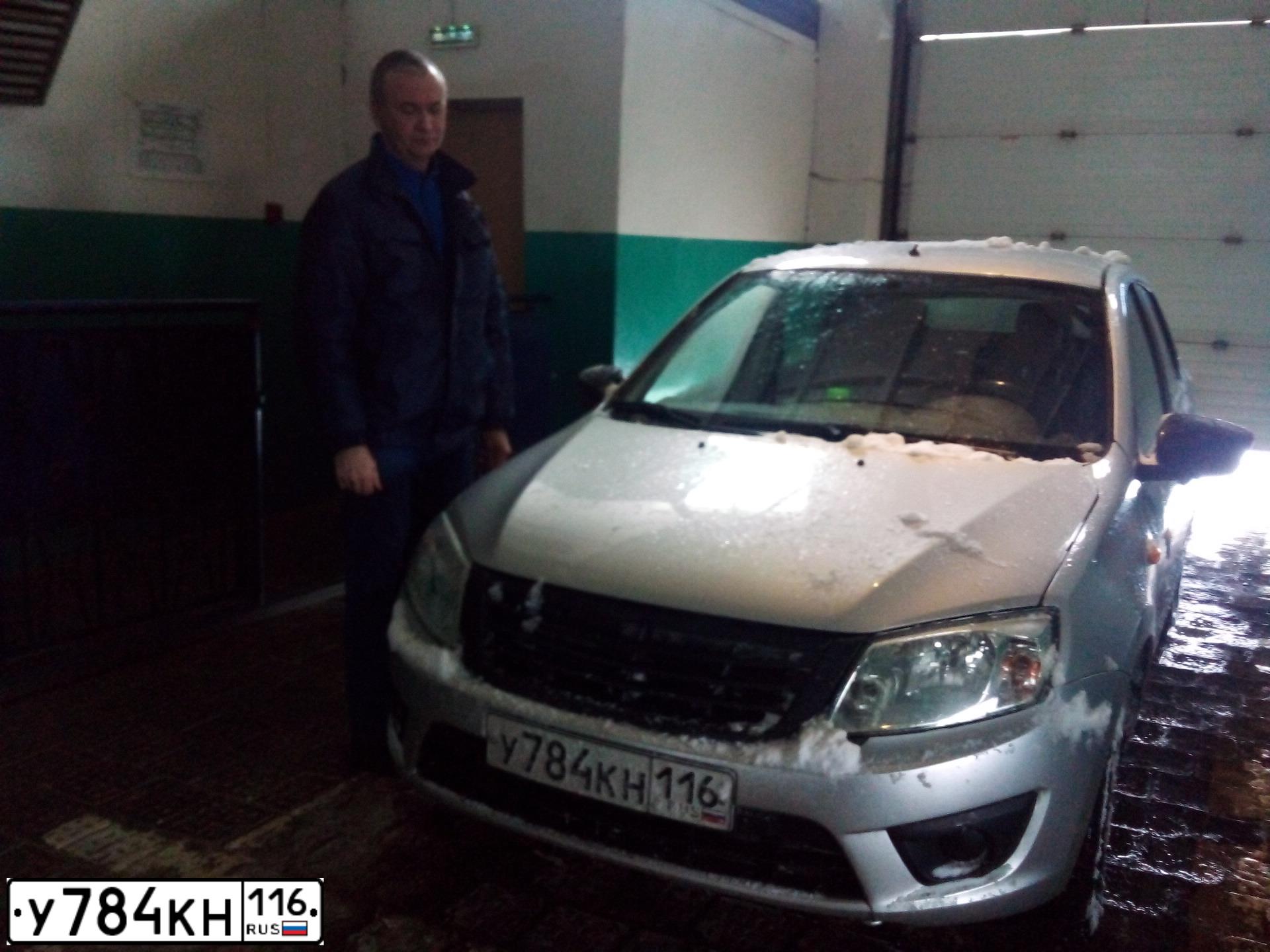 Фото автомобиля LADA 2191 GRANTA, 2014 — госномер У784КН116. Цвет: серебристый