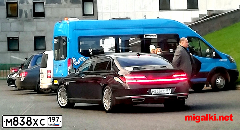 Фото автомобиля HYUNDAI EQUUS, 2012 — госномер М838ХС197. Цвет: ЧЕРНЫЙ