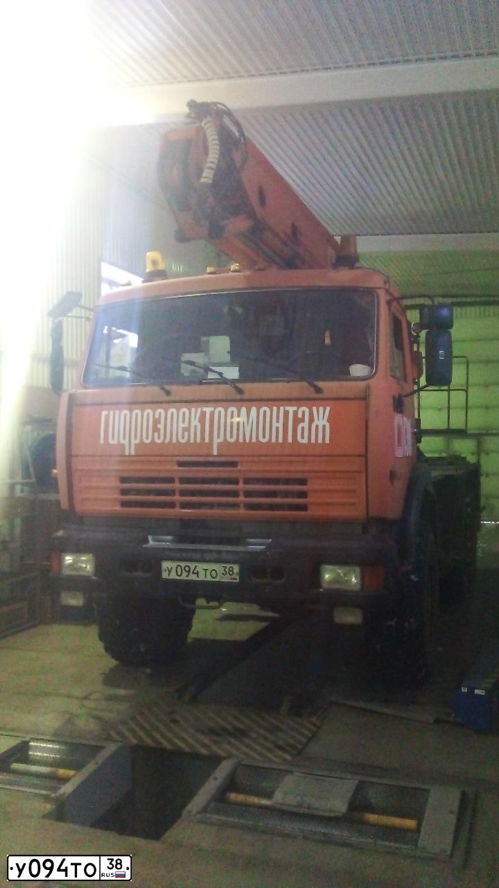Фото автомобиля KAMAZ 43114 /6X6/, 1910 — госномер У094ТО38. Цвет: Оранжевый