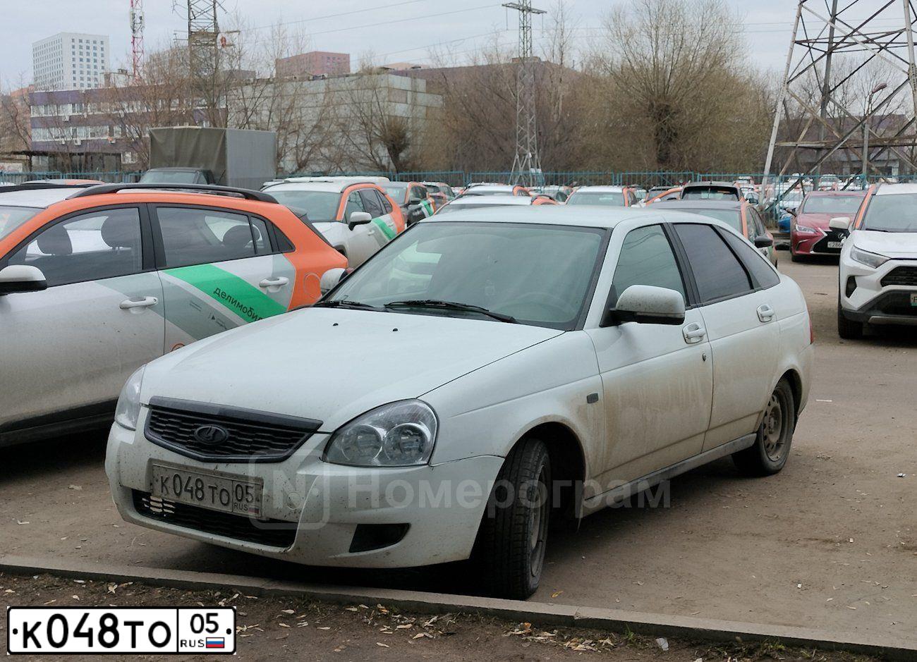 Фото автомобиля LADA 2172 PRIORA, 2010 — госномер К048ТО05. Цвет: Белый