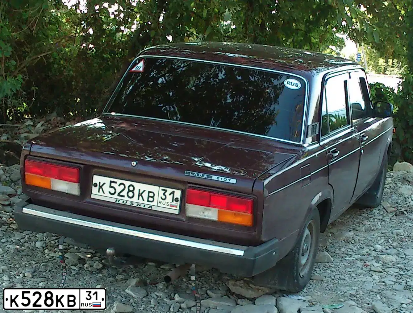 Фото автомобиля LADA 2107, 2008 — госномер К528КВ31. Цвет: ТЕМНО-ВИШНЕВЫЙ