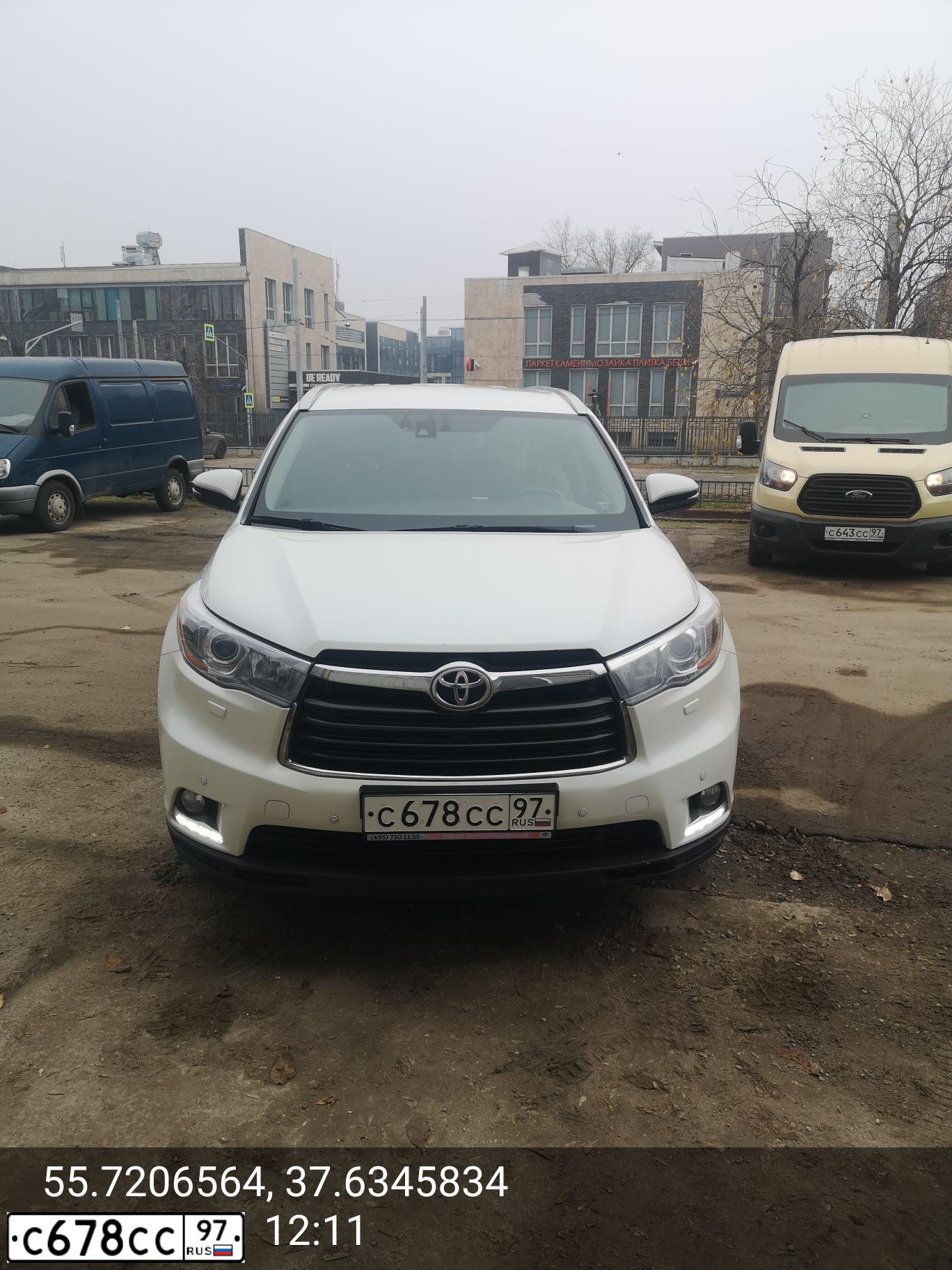 Фото автомобиля TOYOTA LANDCRUISER, 2004 — госномер С678СС97. Цвет: ЧЕРНЫЙ