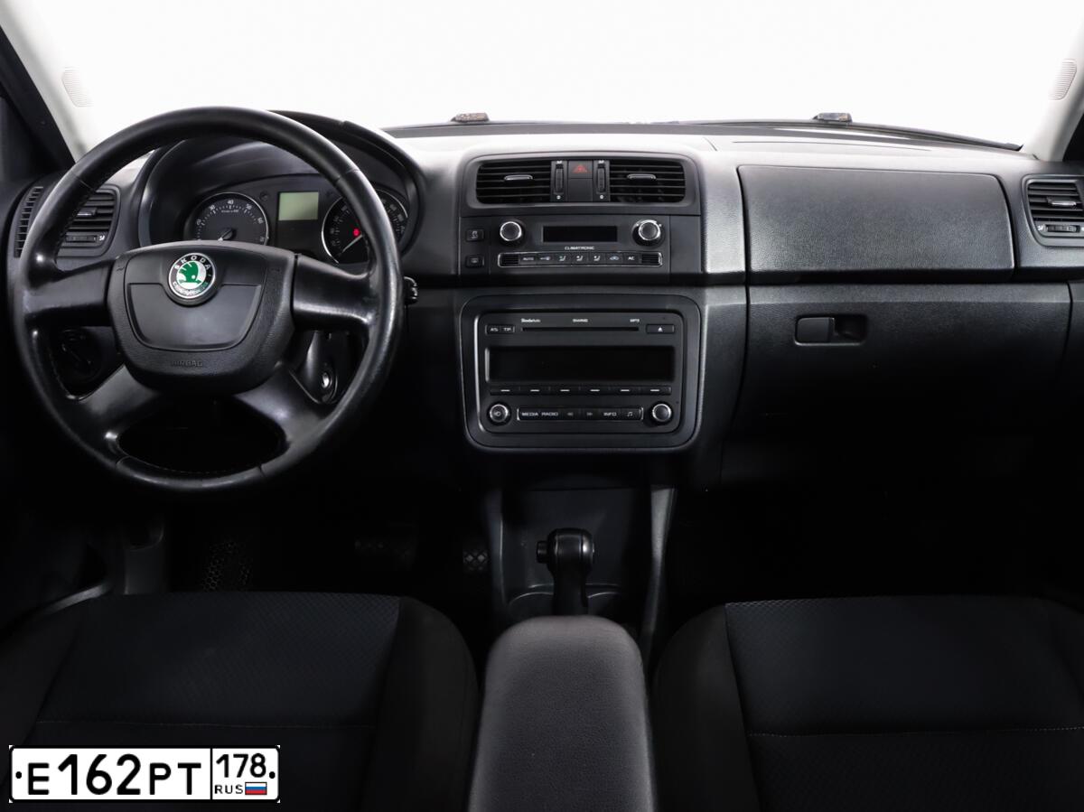 Фото автомобиля SKODA FABIA, 2011 — госномер А892КЕ193