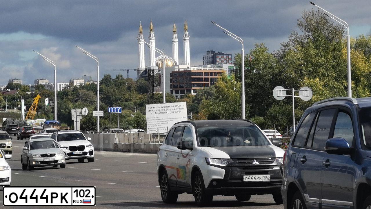Фото автомобиля OPEL ASTRA, 2013 — госномер М806РТ18. Цвет: ЖЁЛТЫЙ