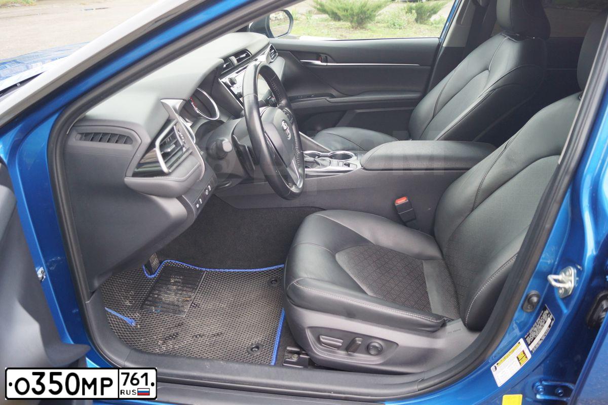 Фото автомобиля TOYOTA CAMRY, 2019 — госномер О350МР761. Цвет: синий