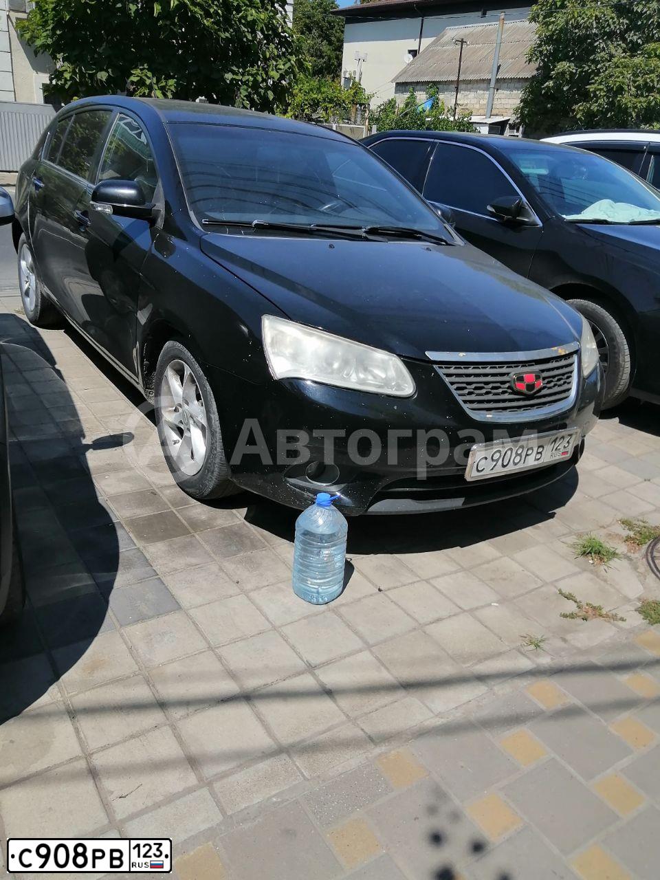 Фото автомобиля GEELY EMGRAND, 2013 — госномер Р437ВР323. Цвет: ЧЕРНЫЙ