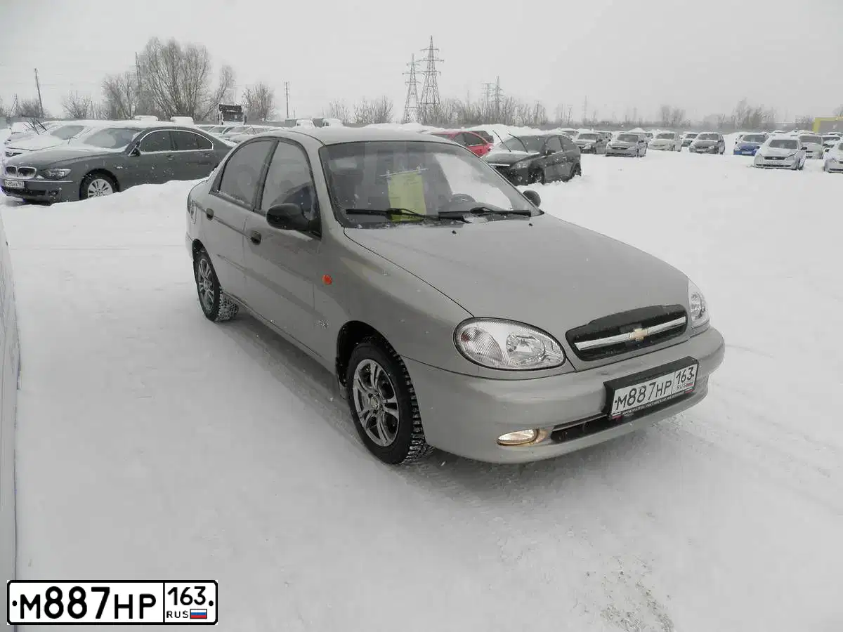 Фото автомобиля CHEVROLET LANOS, 2008 — госномер Р194КС180. Цвет: СЕРЕБРИСТЫЙ
