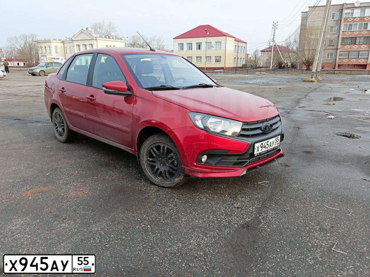 Фото автомобиля LADA GRANTA, 2021 — госномер О575ОО799. Цвет: Красный