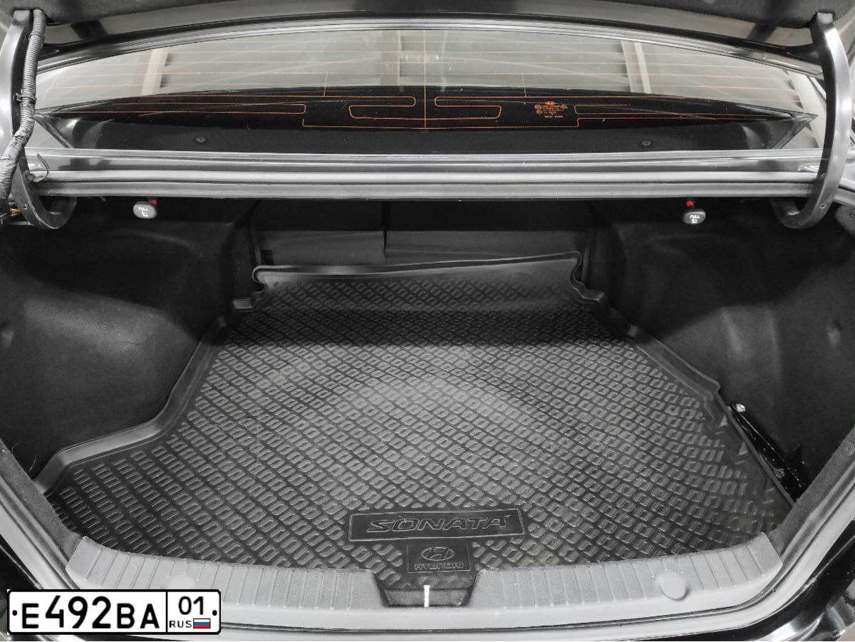 Фото автомобиля HYUNDAI SONATA, 2012 — госномер Т045СС01. Цвет: ЧЕРНЫЙ