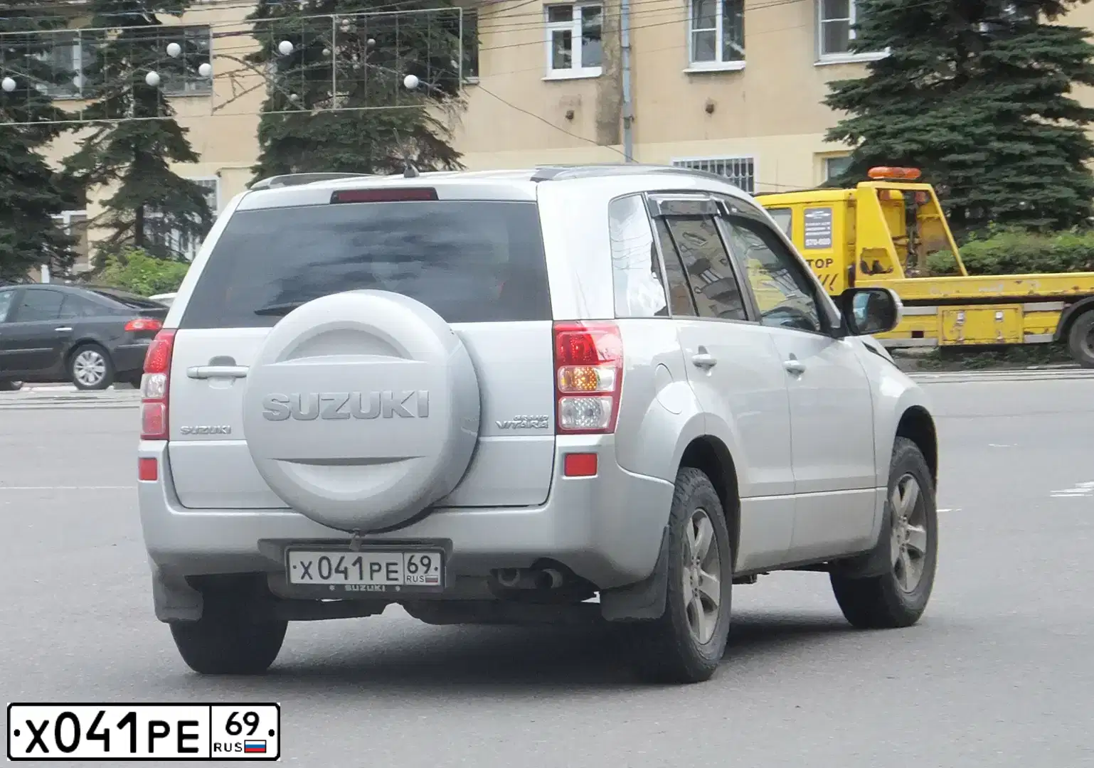 Фото автомобиля SUZUKI /GRAND/ VITARA, 2008 — госномер Х041РЕ69. Цвет: СЕРЕБРИСТЫЙ