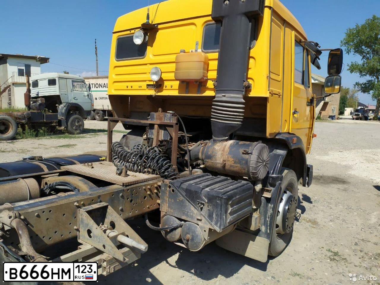Фото автомобиля VOLKSWAGEN TRANSPORTER, 1995 — госномер В666НМ123. Цвет: ЗЕЛЕНЫЙ