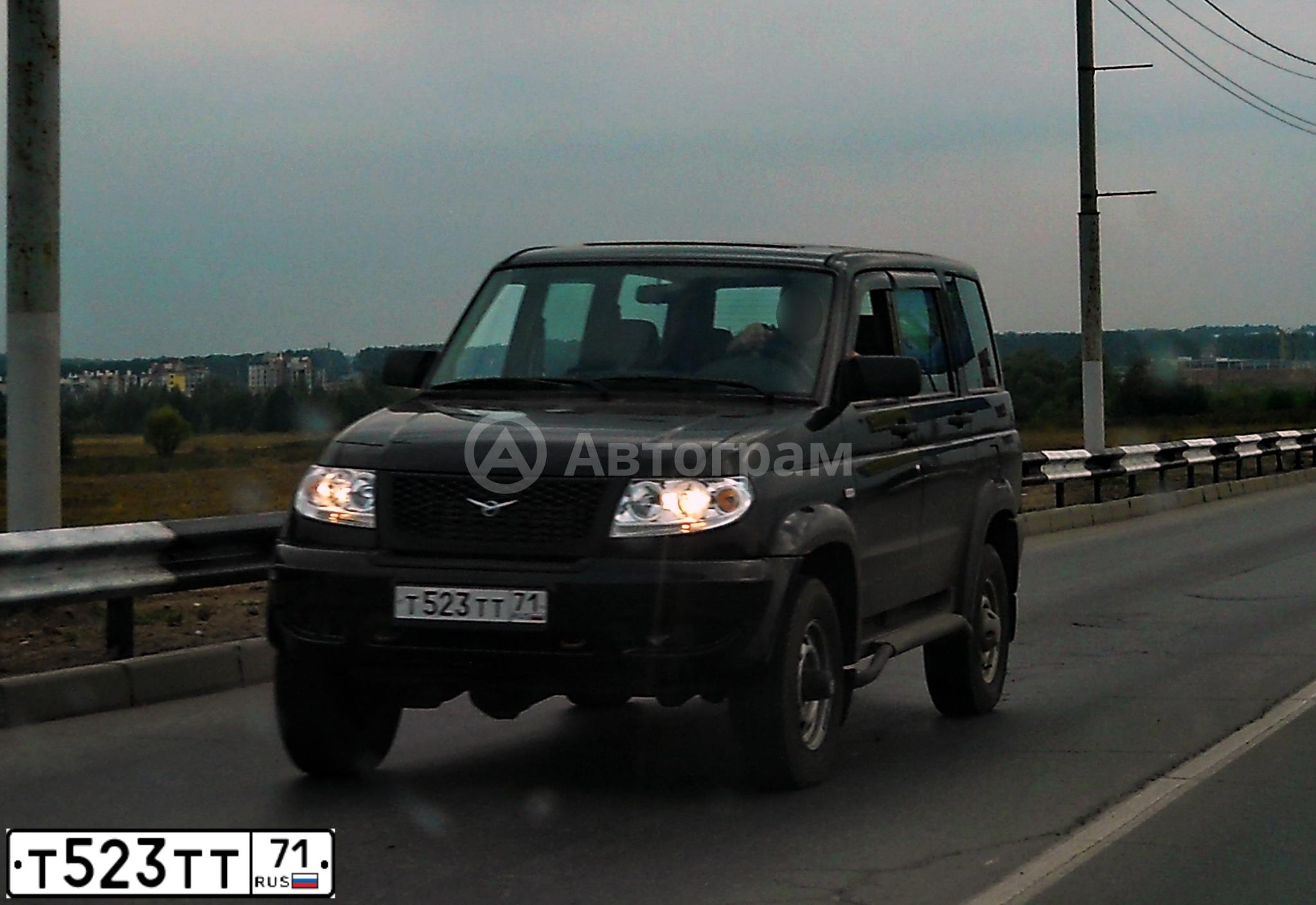 Фото автомобиля TOYOTA LANDCRUISER 200, 2016 — госномер Т523ТТ71. Цвет: Белый