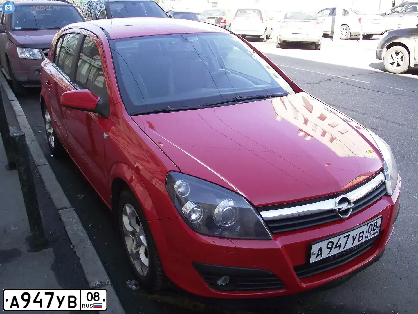 Фото автомобиля OPEL ASTRA, 2006 — госномер С608ЕА68. Цвет: Красный