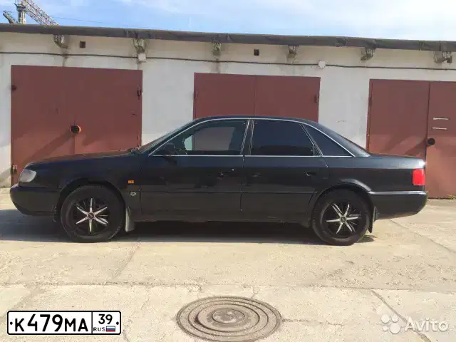 Фото автомобиля AUDI A6, 1994 — госномер С498УВ39. Цвет: ЧЕРНЫЙ