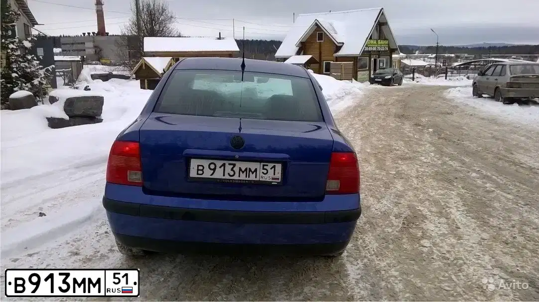 Фото автомобиля VOLKSWAGEN PASSAT, 1997 — госномер С464МА51. Цвет: СВЕТЛО-ГОЛУБОЙ