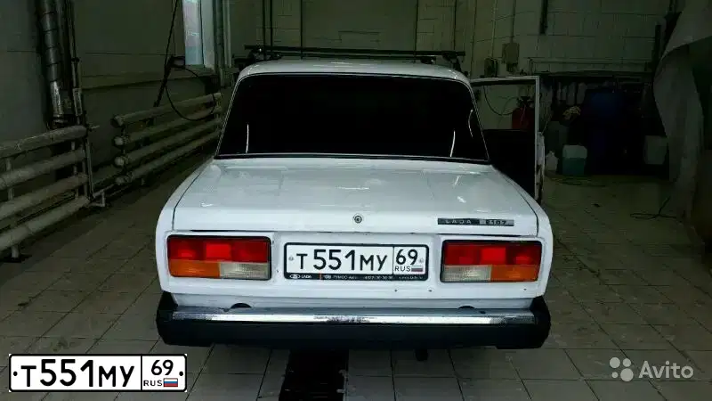 Фото автомобиля LADA 2107, 2008 — госномер М404ТТ69. Цвет: ЯРКО-БЕЛЫЙ