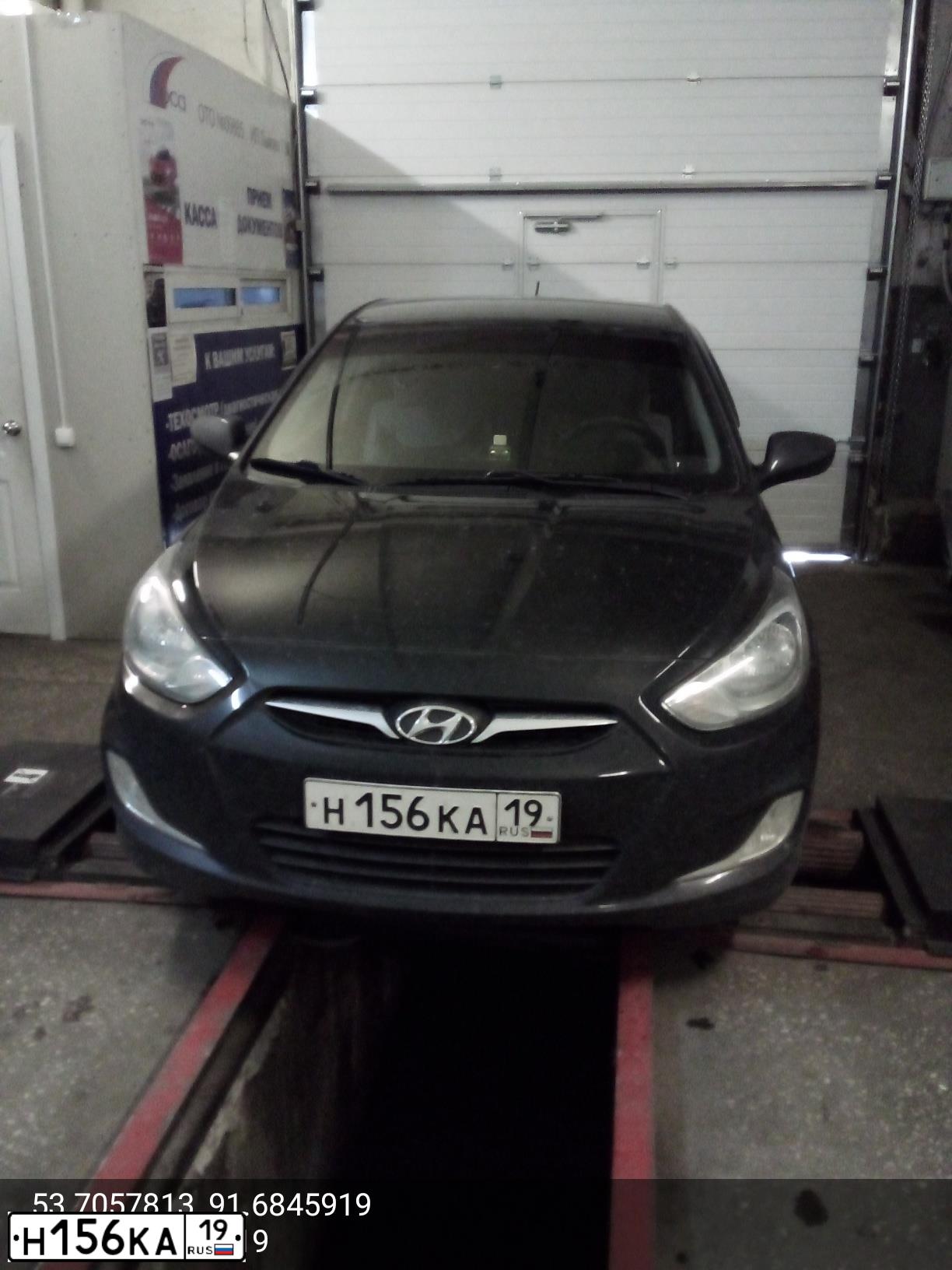 Фото автомобиля HYUNDAI SOLARIS, 2013 — госномер С367СН124