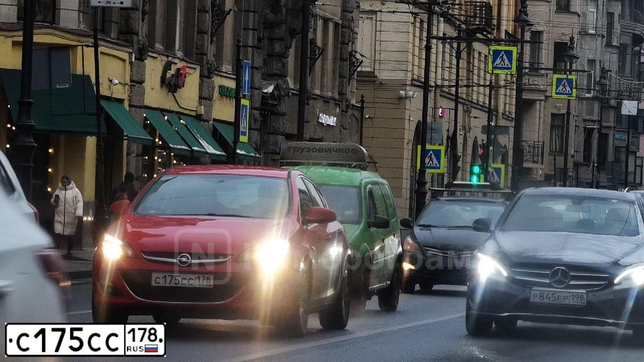 Фото автомобиля LADA 2191 GRANTA, 2014 — госномер К746ЕР53. Цвет: Белый