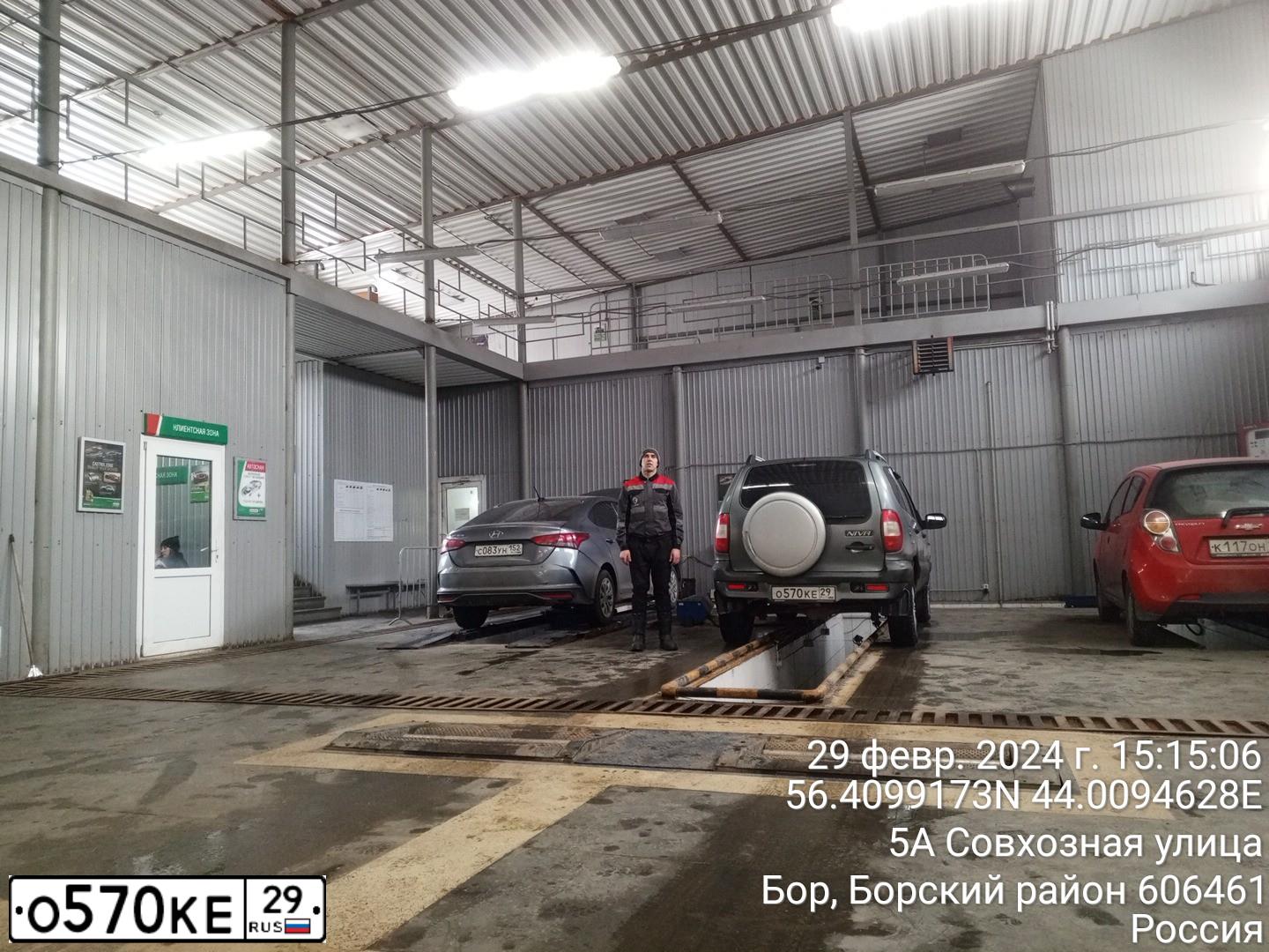 Фото автомобиля CHEVROLET NIVA, 2008 — госномер А612ОА252. Цвет: СЕРЫЙ МЕТАЛЛИК