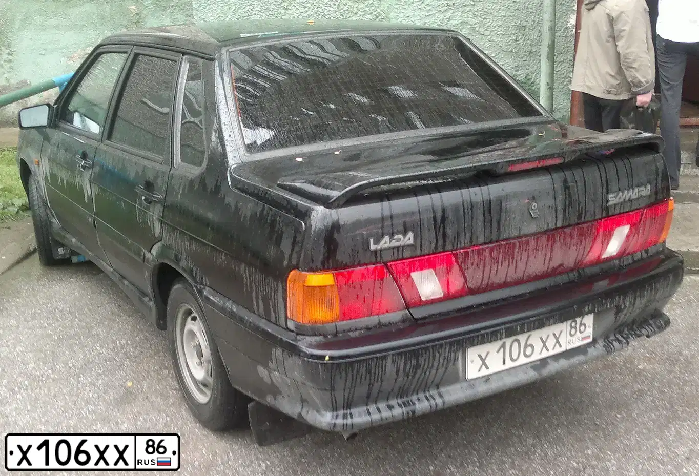 Фото автомобиля LADA 2115, 2011 — госномер Р546РС186. Цвет: Сине-Черный