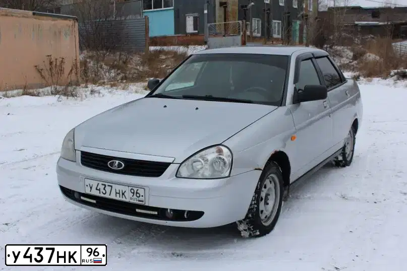 Фото автомобиля LADA 2170 PRIORA, 2007 — госномер Р236АМ196. Цвет: СЕРЕБРИСТЫЙ
